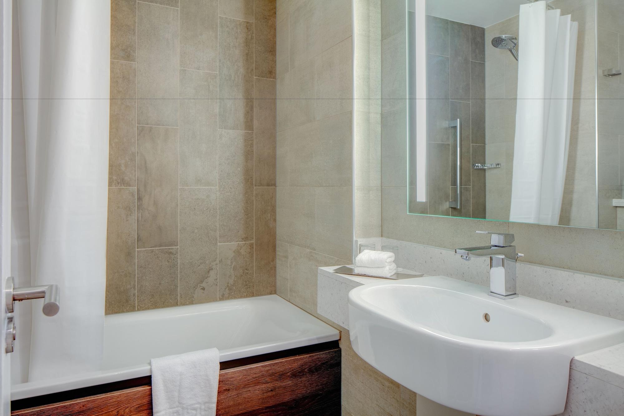 Hilton Edinburgh Carlton Hotel Bagian luar foto