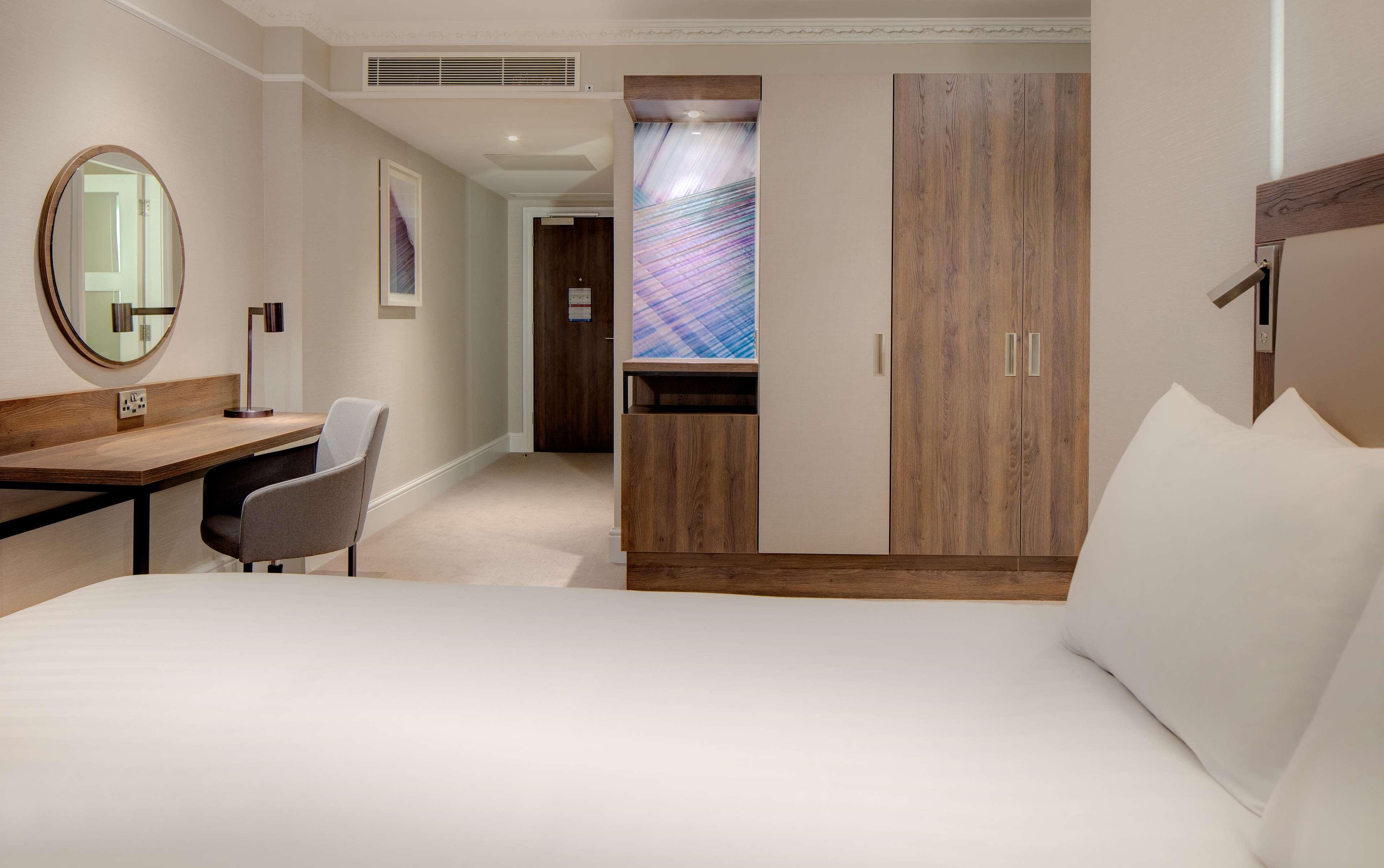 Hilton Edinburgh Carlton Hotel Bagian luar foto