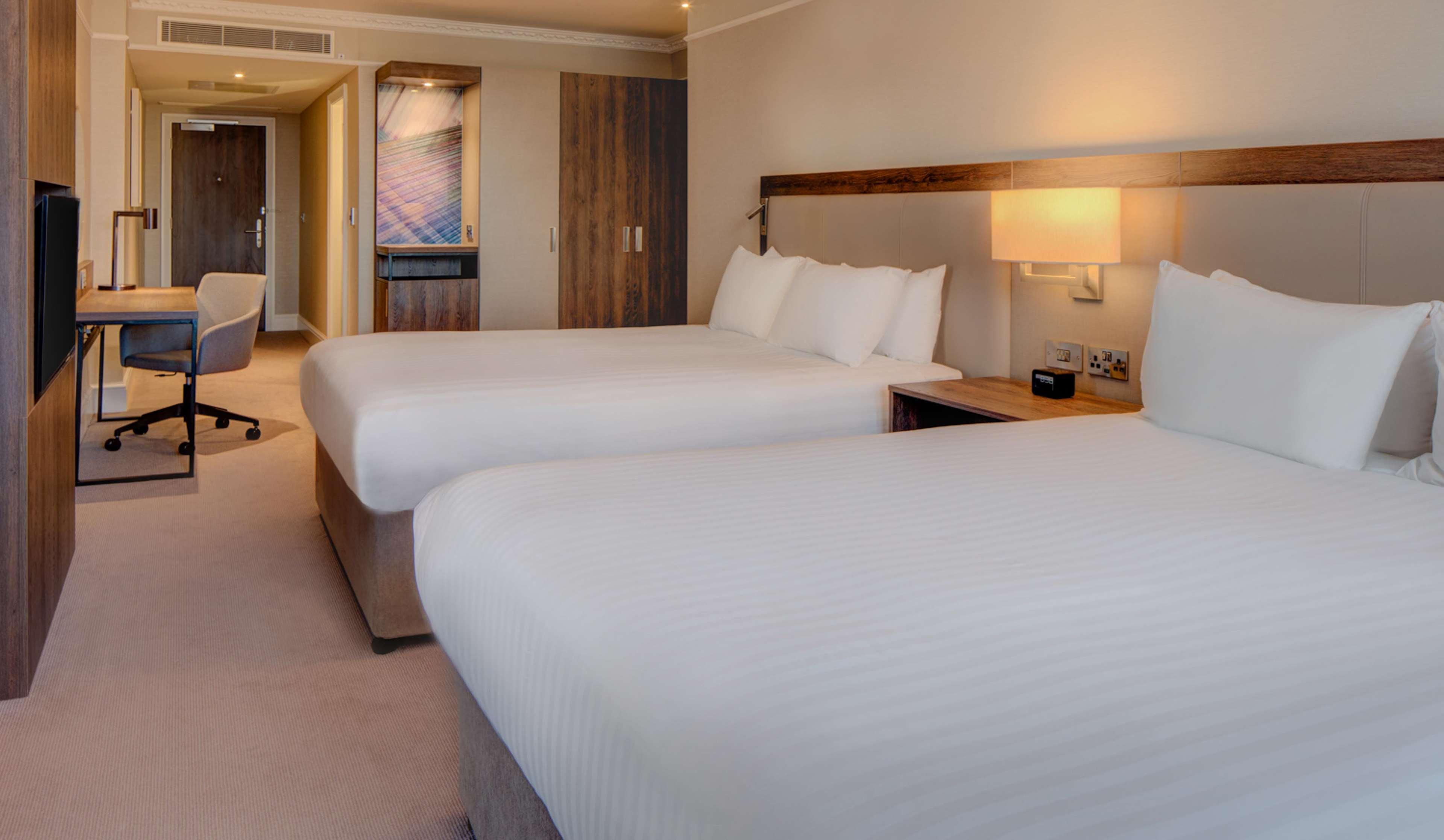Hilton Edinburgh Carlton Hotel Bagian luar foto