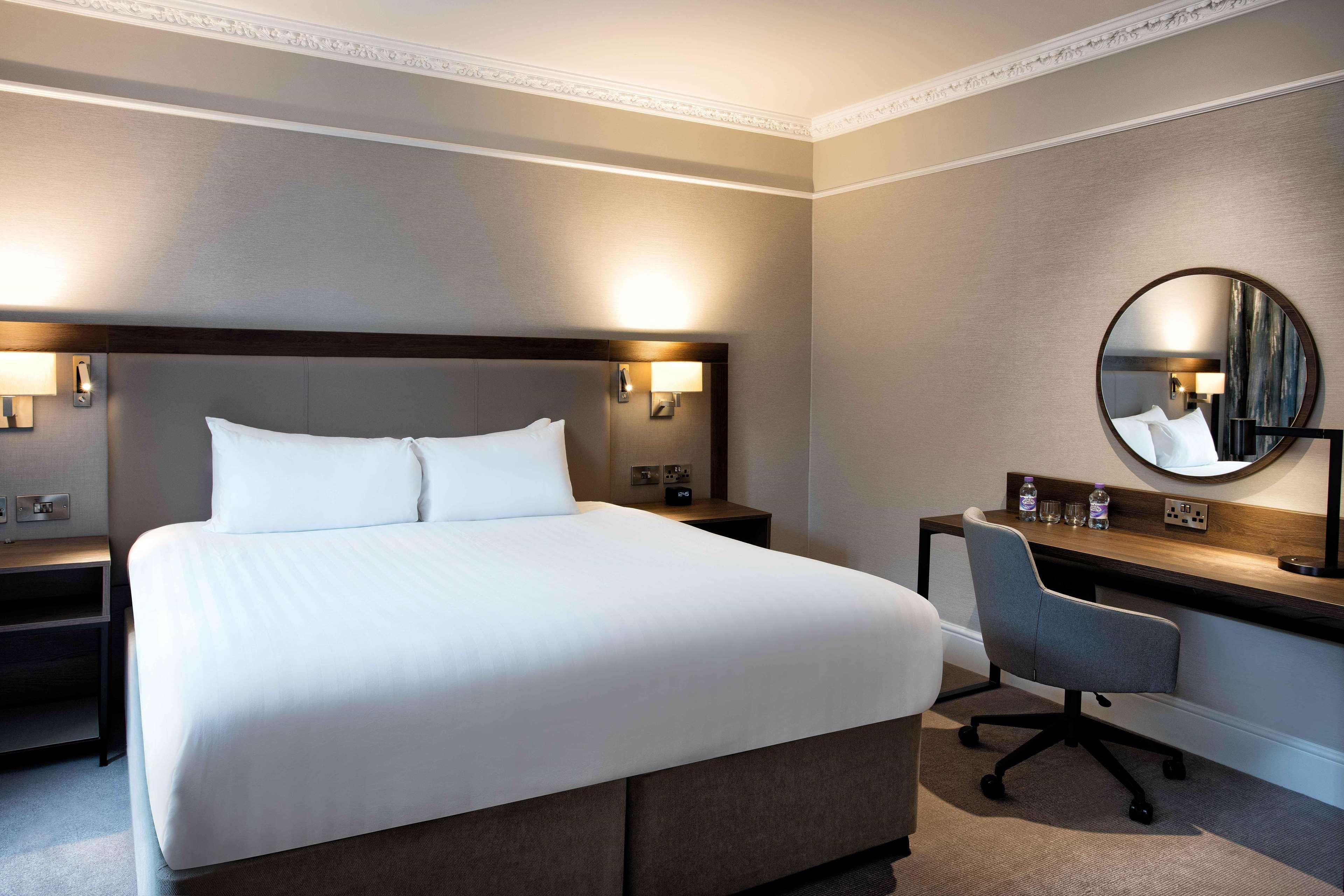 Hilton Edinburgh Carlton Hotel Bagian luar foto