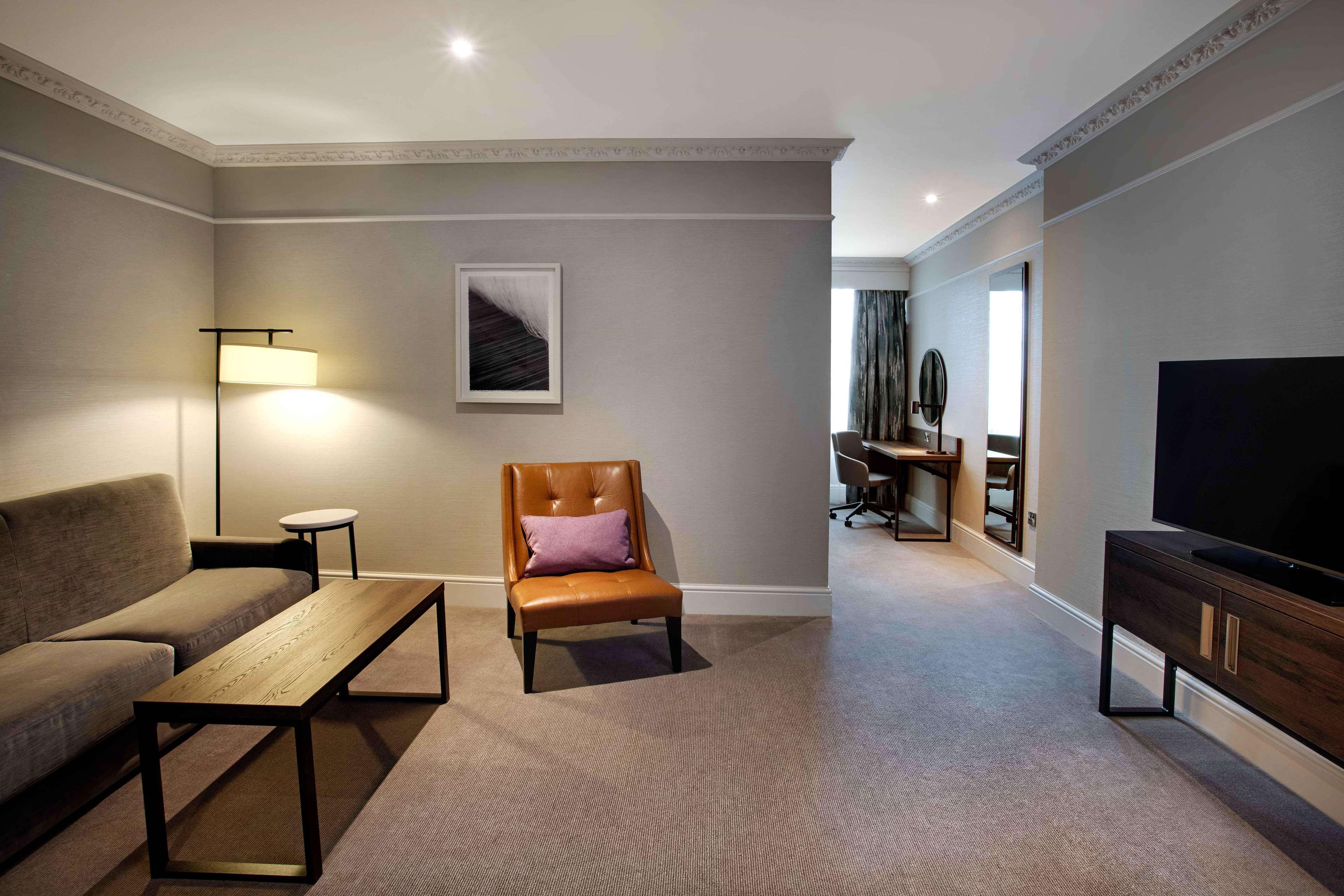 Hilton Edinburgh Carlton Hotel Bagian luar foto