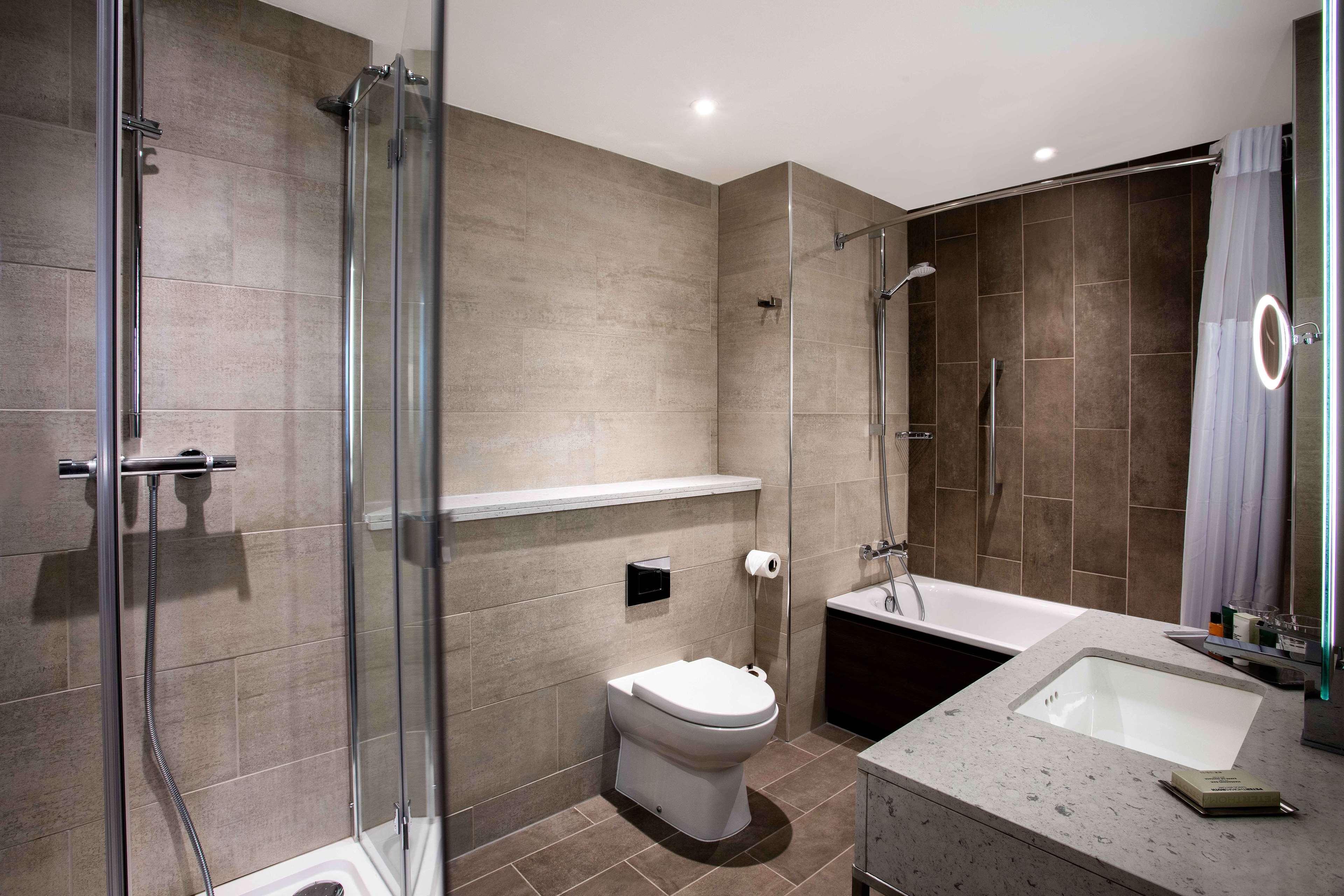 Hilton Edinburgh Carlton Hotel Bagian luar foto