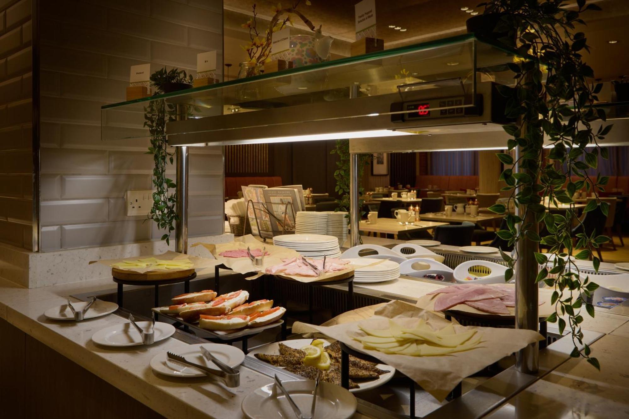 Hilton Edinburgh Carlton Hotel Bagian luar foto